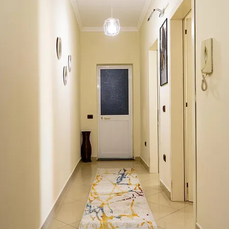 Апартаменты Papa's Apartmet